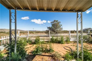 56617 Massachusets, Landers, CA 92285 - Photo 15