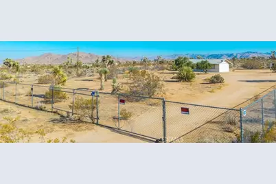 59057 Aberdeen Drive, Yucca Valley, CA 92284 - Photo 3