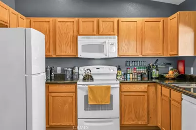 6752 Manzanita Avenue, 29 Palms MCB, CA 92277 - Photo 11