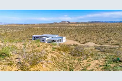 621 N Sage Avenue, Yucca Valley, CA 92284 - Photo 1