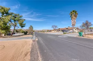 7686 Hilton Ave, Yucca Valley, CA 92284 - Photo 45