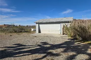 59230 Phillipi, Landers, CA 92285 - Photo 15