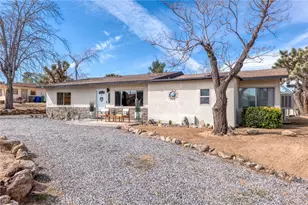 7432 Dumosa, Yucca Valley, CA 92284 - Photo 3