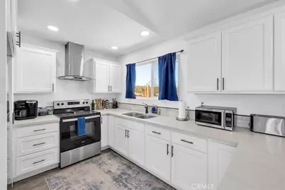 670 Ducor Avenue, Landers, CA 92285 - Photo 7