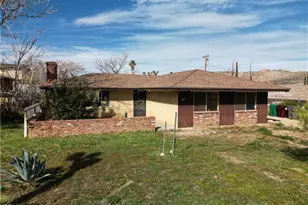 7380 Dumosa, Yucca Valley, CA 92284 - Photo 5