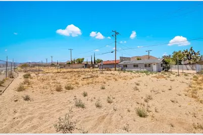 58810 29 Palms Highway, Yucca Valley, CA 92284 - Photo 21