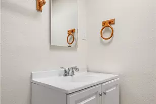 9438 Navajo, Morongo Valley, CA 92256 - Photo 19