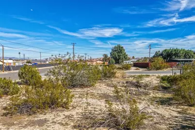 71963 Cactus Drive, 29 Palms MCB, CA 92277 - Photo 17