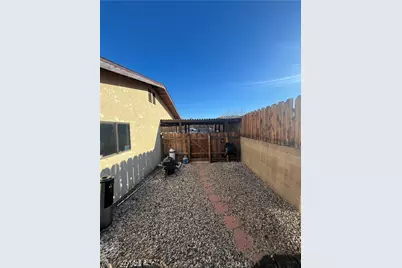 73863 Siesta Drive, 29 Palms MCB, CA 92277 - Photo 25
