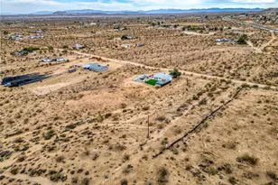 55500 Massachusets, Landers, CA 92285 - Photo 47