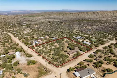 12515 Nearwood Road, Juniper Hills, CA 93553 - Photo 19