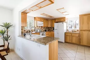 5564 Old Woman Springs Rd, Yucca Valley, CA 92284 - Photo 15