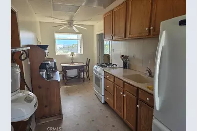8996 Navajo Trail, Morongo Valley, CA 92256 - Photo 11