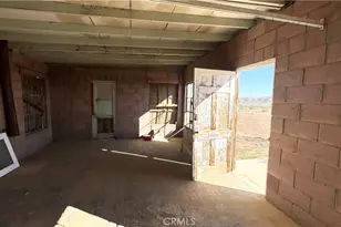 56172 Cone Blvd, Landers, CA 92285 - Photo 9