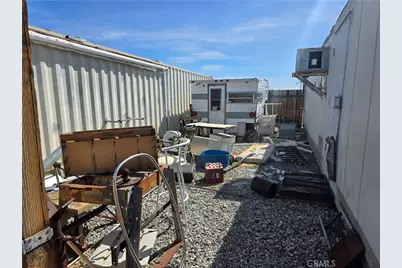 68980 Brant Cross, 29 Palms MCB, CA 92277 - Photo 5