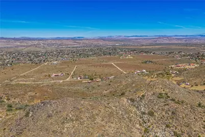 58215 Santa Barbara, Yucca Valley, CA 92284 - Photo 17
