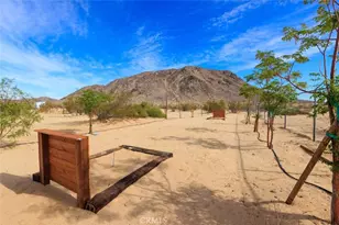 58770 Gerrie Ln, Landers, CA 92285 - Photo 25