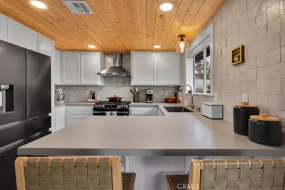 6463 Murrieta Avenue, Yucca Valley, CA 92284 - Photo 11