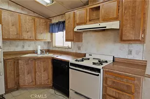 1760 Valleyview, 29 Palms MCB, CA 92277 - Photo 17