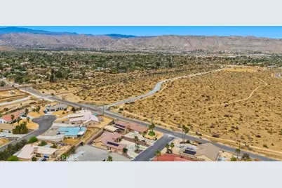 8514 Barberry Avenue, Yucca Valley, CA 92284 - Photo 47
