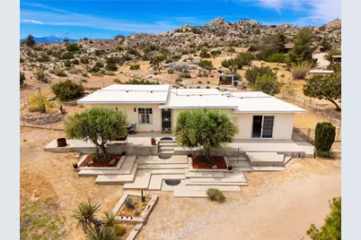56833 Oakwood, Yucca Valley, CA 92284 - Photo 1