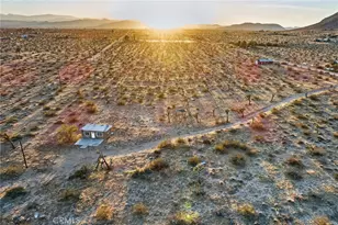 59773 Applegate Way, Landers, CA 92285 - Photo 17