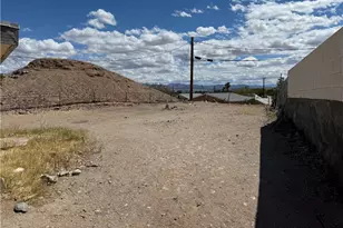 323 E, Needles, CA 92363 - Photo 5