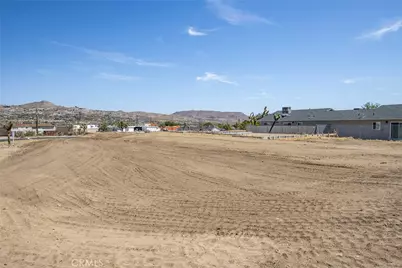 57405 Primrose, Yucca Valley, CA 92284 - Photo 15
