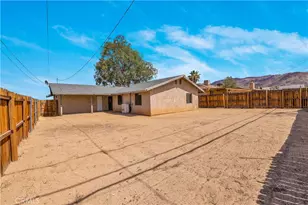 6238 Mariposa, 29 Palms MCB, CA 92277 - Photo 27