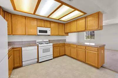6693 Mariposa, 29 Palms MCB, CA 92277 - Photo 11