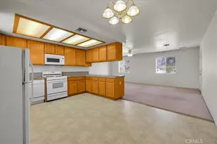 6693 Mariposa, 29 Palms MCB, CA 92277 - Photo 9