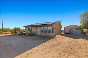1040 Jackalope Ave, Joshua Tree, CA 92252 - Photo 3