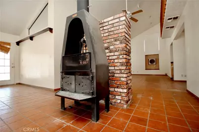 56563 Golden Bee, Yucca Valley, CA 92284 - Photo 5