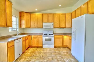 6627 Smoketree, 29 Palms MCB, CA 92277 - Photo 9