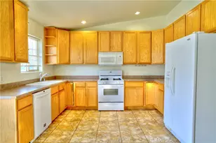 6627 Smoketree, 29 Palms MCB, CA 92277 - Photo 9