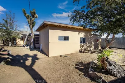 55267 Twentynine Palms, Yucca Valley, CA 92284 - Photo 11