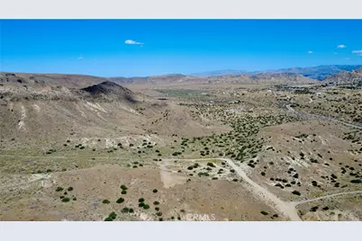 101 Cimarron Road, Pioneertown, CA 92268 - Photo 9