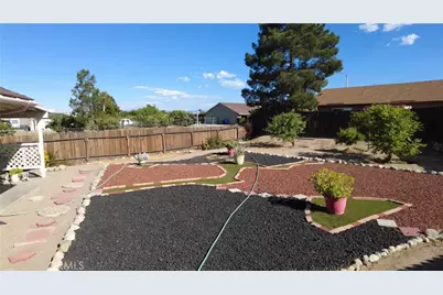12441 San Gorgonio, Victorville, CA 92392 - Photo 11