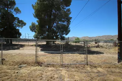 7634 Fox A & B, Yucca Valley, CA 92284 - Photo 31
