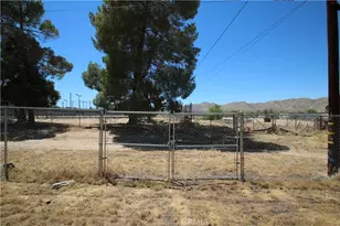 7634 Fox A & B, Yucca Valley, CA 92284 - Photo 31