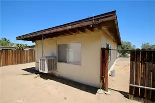 7634 Fox A & B, Yucca Valley, CA 92284 - Photo 9