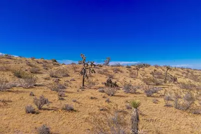 56666 Lowe Avenue, Yucca Valley, CA 92284 - Photo 7