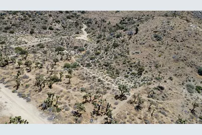 5851317 San Andreas Road, Yucca Valley, CA 92284 - Photo 5