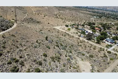 5851317 San Andreas Road, Yucca Valley, CA 92284 - Photo 17