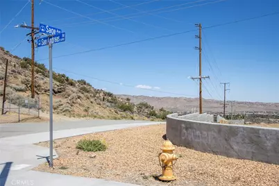 8811 Sage, Yucca Valley, CA 92284 - Photo 7