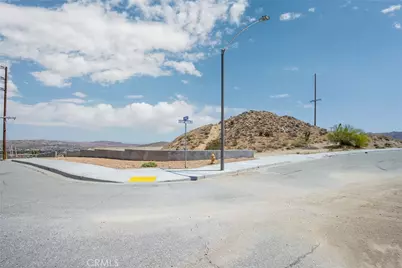 8811 Sage, Yucca Valley, CA 92284 - Photo 9