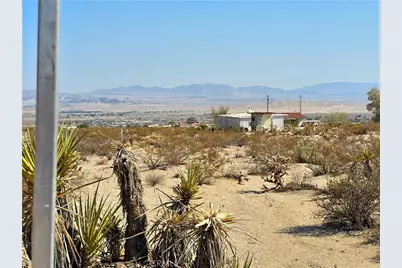 8138 Utah Trail, 29 Palms MCB, CA 92277 - Photo 15