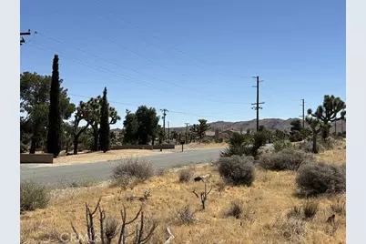 58225 San Andreas Road, Yucca Valley, CA 92284 - Photo 9