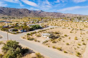 6546 Rose Ellen, 29 Palms MCB, CA 92277 - Photo 37