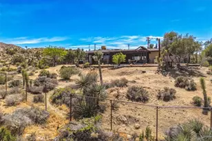 8001 Hammett Rd, Yucca Valley, CA 92284 - Photo 51